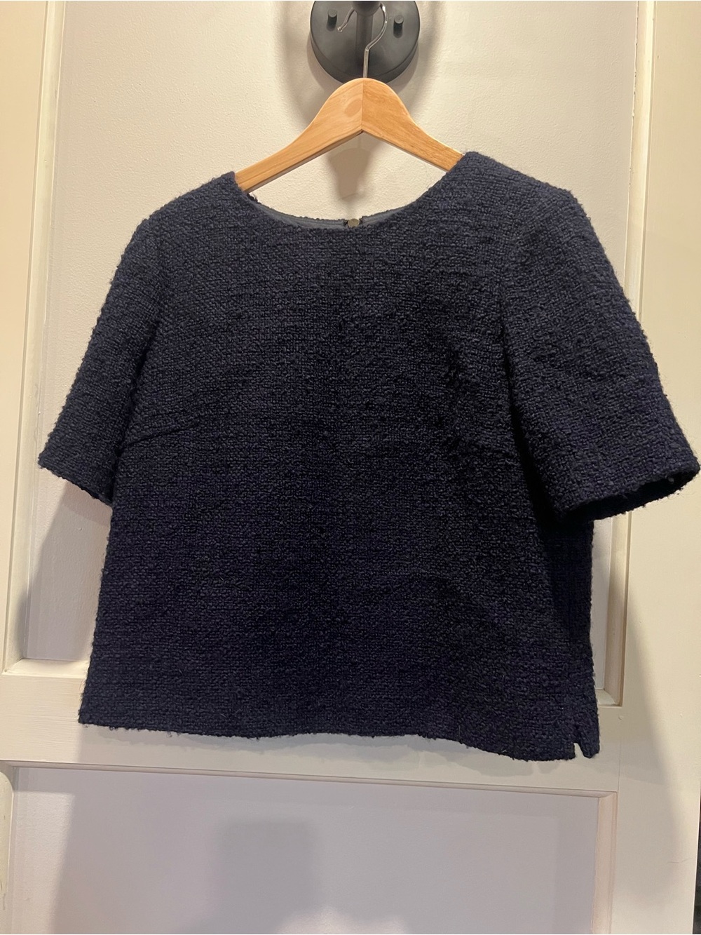 Hobbs London wool blend boucle top in navy US 8